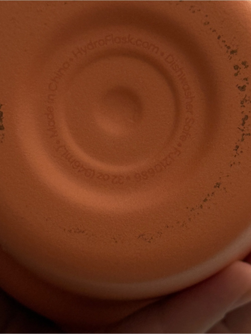 Hydroflask tumbler with handle - Picture 3 of 3